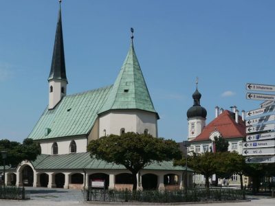 wallfahrtskirche-altoetting-oberbayern-896b16c0-5230-4bc1-b807-ed24437f8732